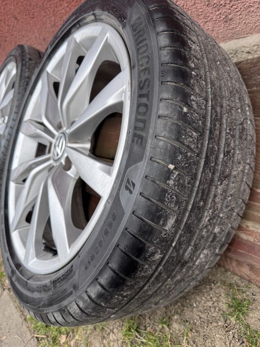 Jante Golf 6  225/45R17  Bridgestone