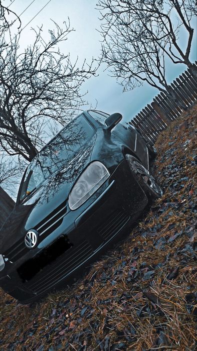 Vând gold 5,an 2005!