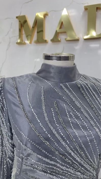 Срочно сотилади вечерний койнек