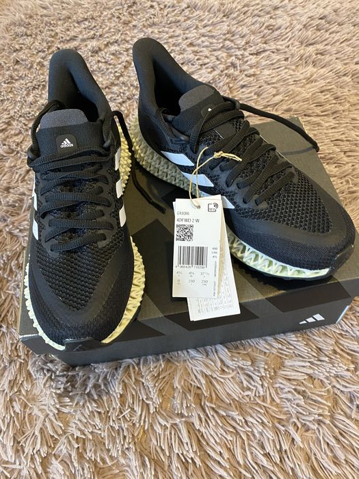 Adidasi adidas