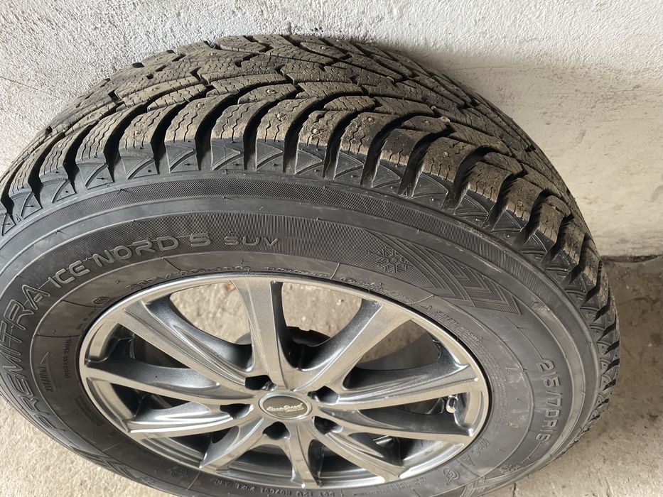 Продам комплект колес