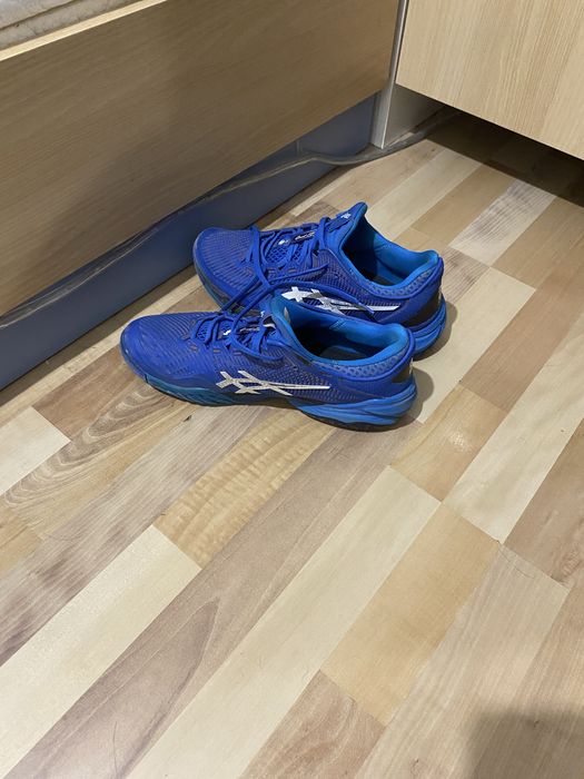 Комплект за Тенис - сак ( 6 ракети ), Wilson 108 V4.0 Ultra, Asics Court FF3 Novak