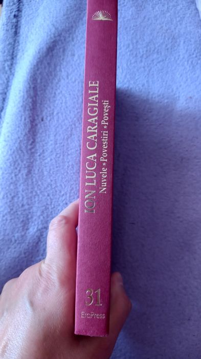 Vand lot de 31 carti noi,stare perfecta,coperți cartonate