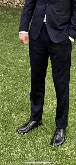 Costum negru din lana