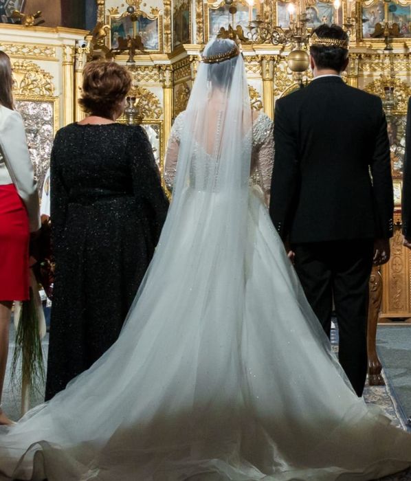 Rochie mireasa cu trenă