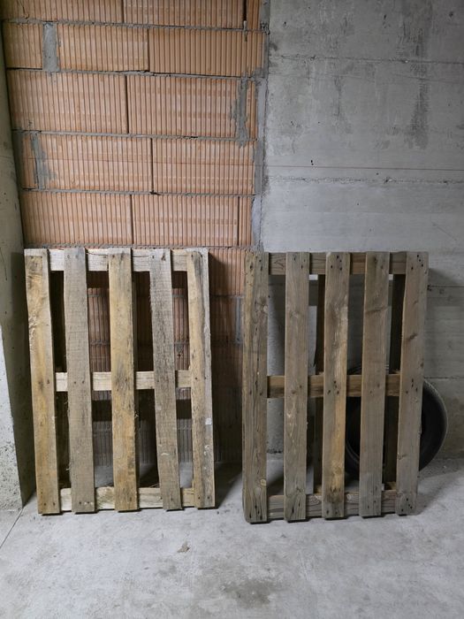 Продавам 2 бр. палети