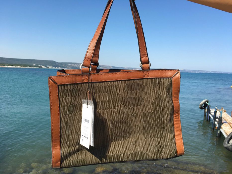 LIEBESKIND чанта НОВА с етикет