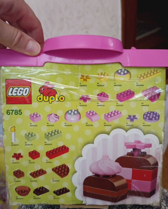 Конструктор LEGO DUPLO  Весёлые тортики (2-5 лет)