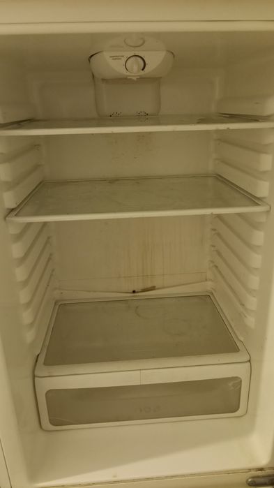 Продам холодильник на запчасти