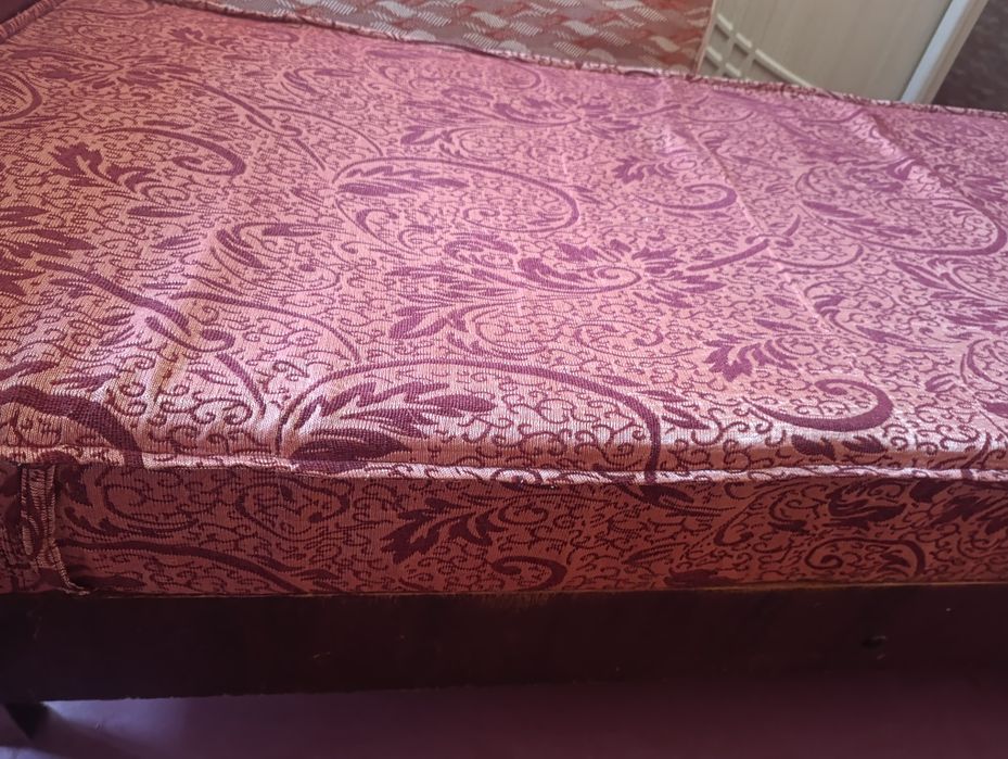 Кровать одинарный прочный