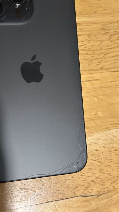 I Phone 15 pro max , 1TB