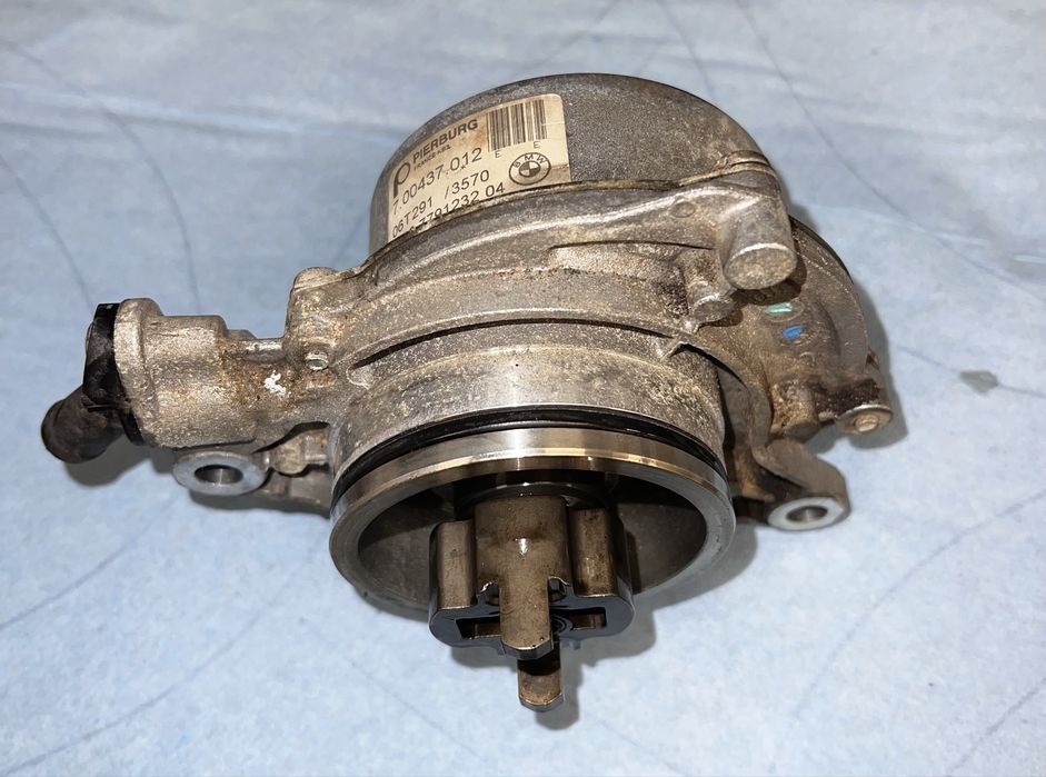 Вакуум помпа BMW М57