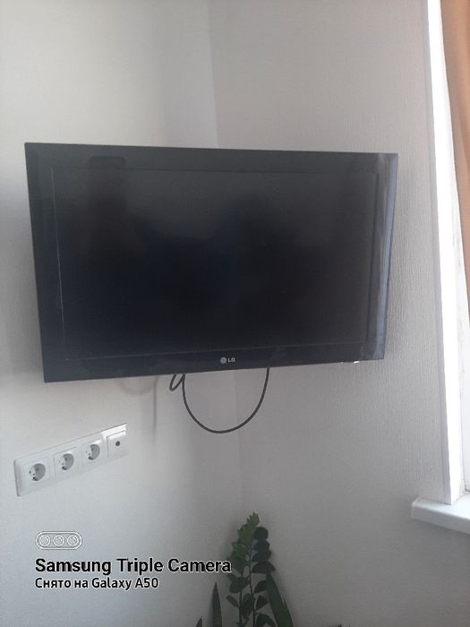 Телевизор LG на запчасти