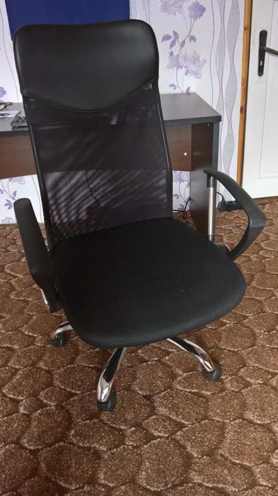 Офис стол / Office chair