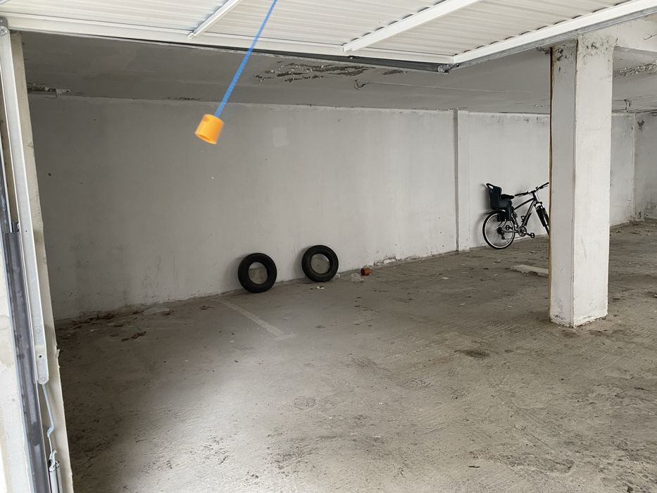 Дава се под наем Гараж / Паркомясто в Бургас, Възраждане - 15 кв.м за 30.6 € - Снимка #1