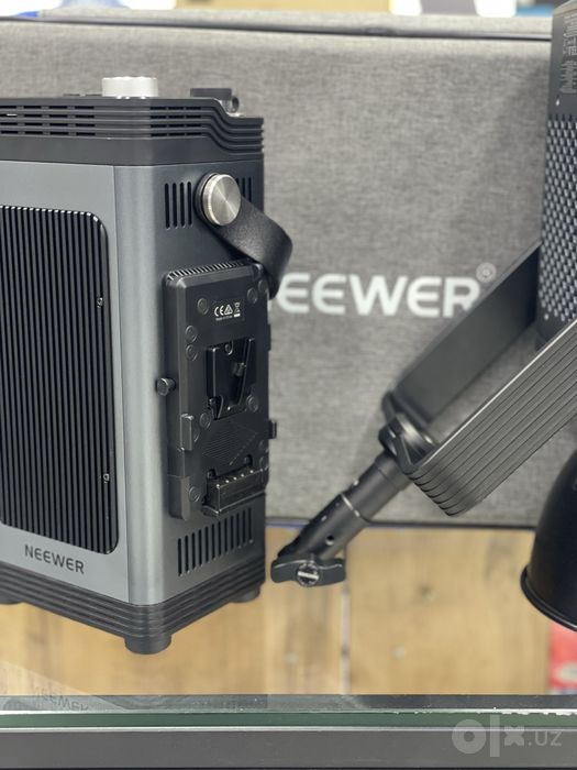Neewer AS 600 Bi color 2700K-6500K