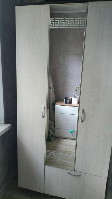 Продается шкаф в хорошем состоянии