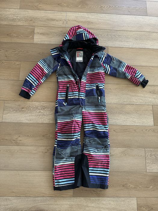 Продам зимний комбинезон Reima 128 см