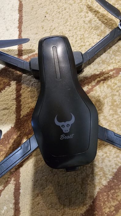 Vând drona Beast pro
