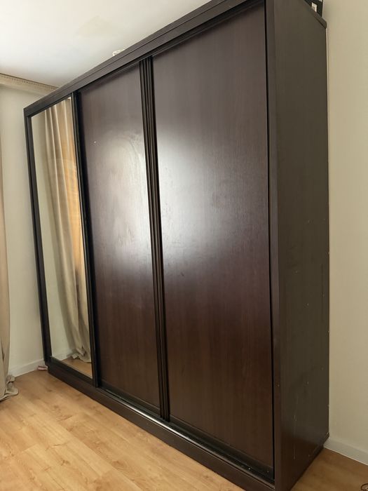 Срочно продам шкаф купе
