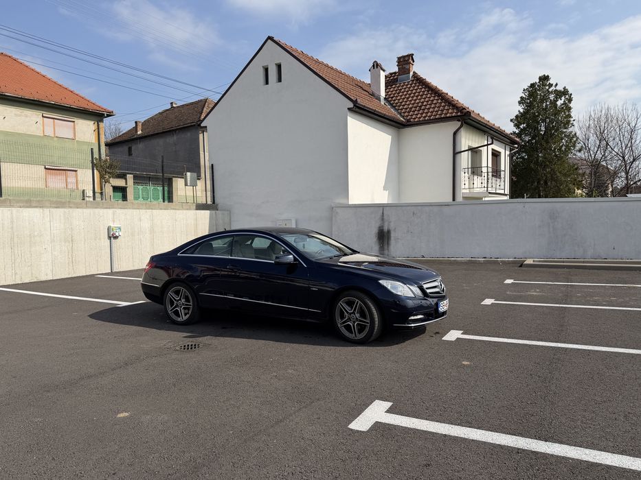 Mercedes-Benz E-Class Coupe