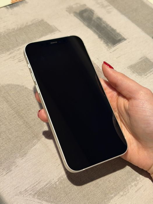 iPhone 12 - бял, 128GB