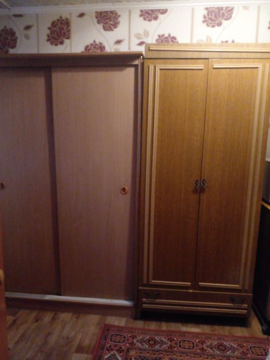 Диван и два кресла,два шкафа