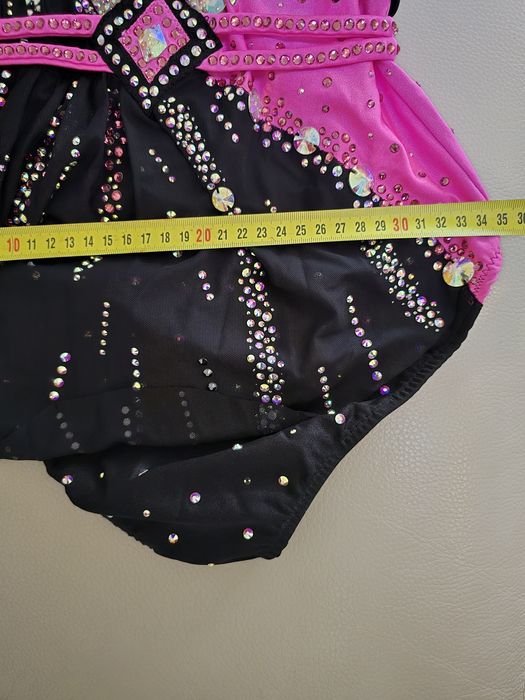 Трико художествена гимнастика