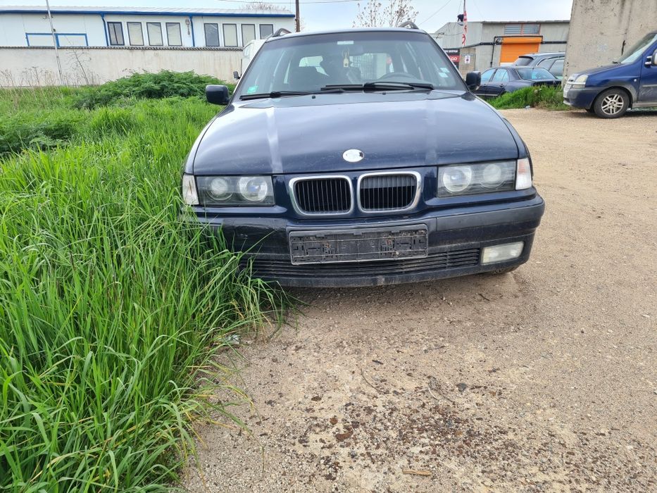 (Продава се на части) BMW 318is комби