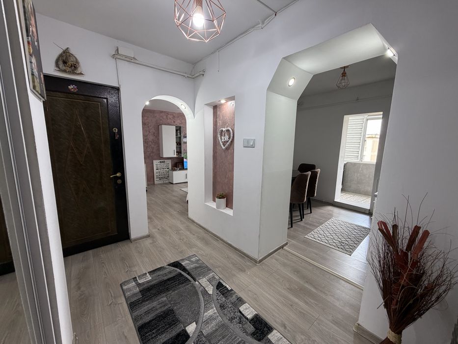 Apartament 2 camere decomandat | 52 mp utili | Mihai Bravu | An 1984