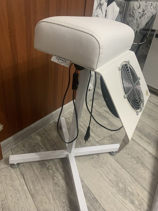 Продам пылесос для педикюра