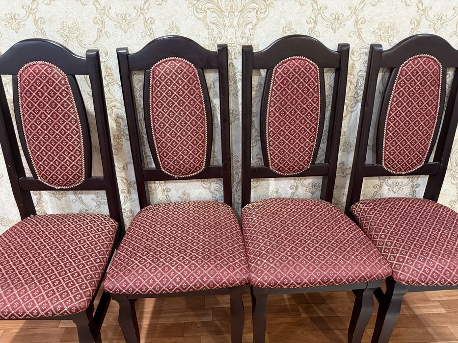 Раздвижной стол + 6 стульев