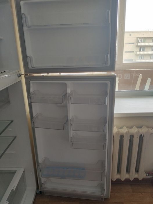 Продам холодильник