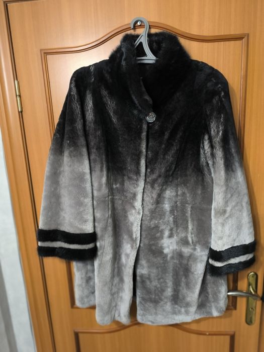 Шуба женская рр 52-54