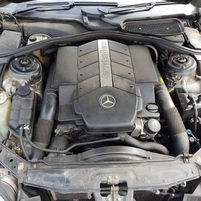 dezmembrez mercedes cl 500 w215 an 2001