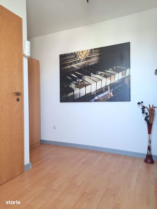 Apartament 3 camere spatios, strada Rahovei