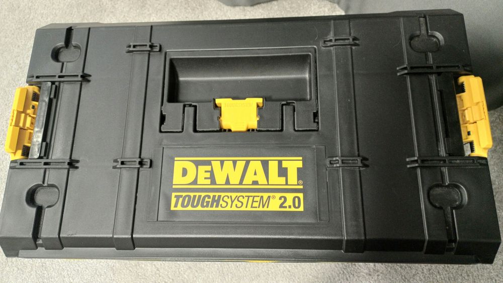 DeWALT органайзер в идеальном состоянии