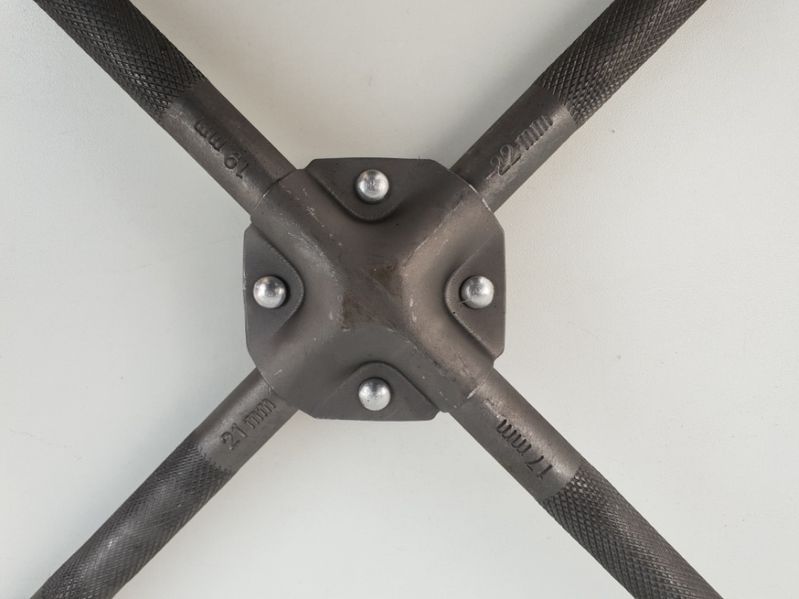 Cheie roti cruce 17mm 19mm 21mm 22mm