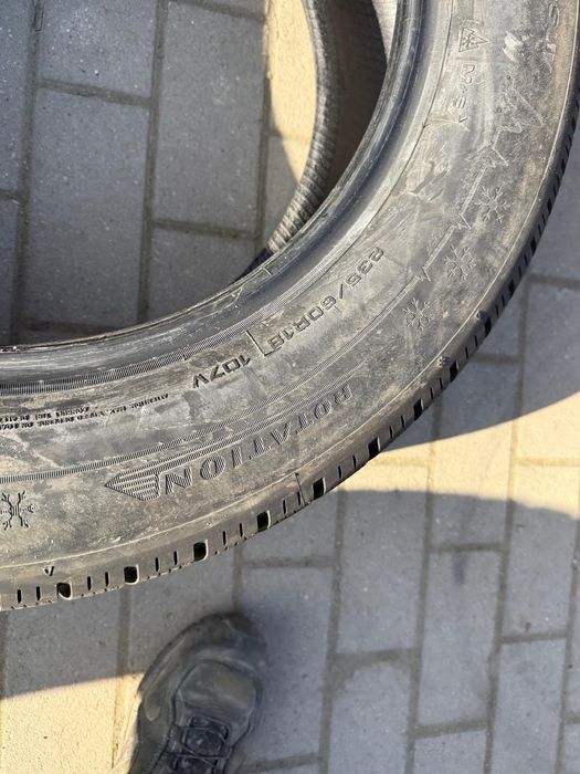 Anvelope 235 60 18 Dunlop 2023 Noi