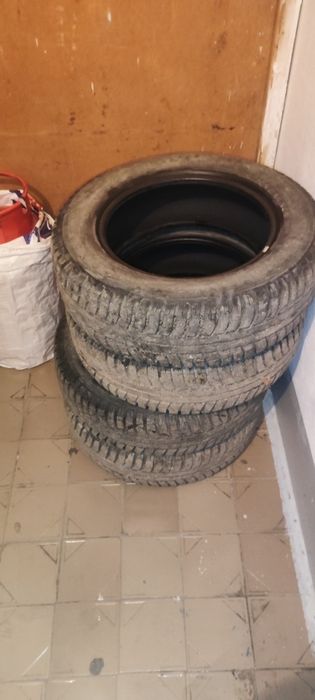 Продам резину 185х65х14 ши