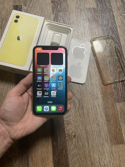 Продам телефон айфон 11