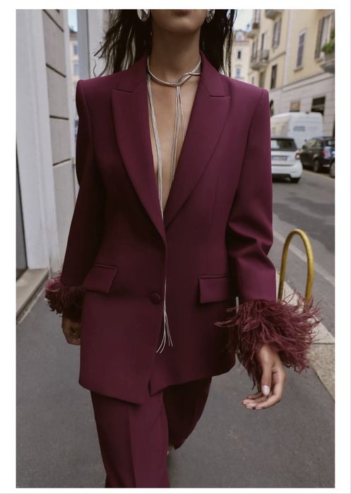 Блейзър с пера ZARA