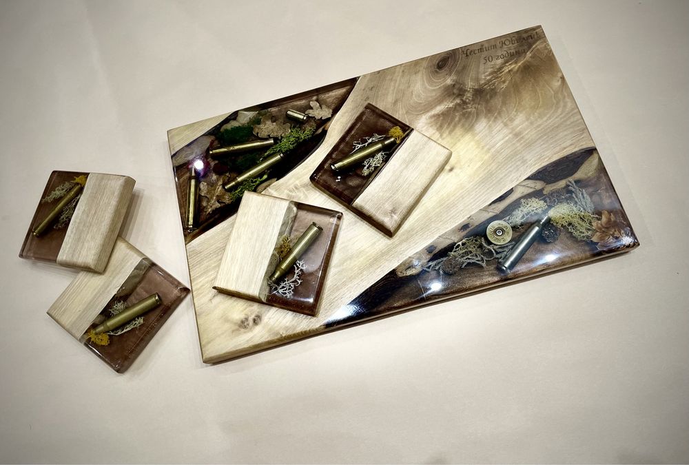 Дъски и подноси  с епоксидна смола