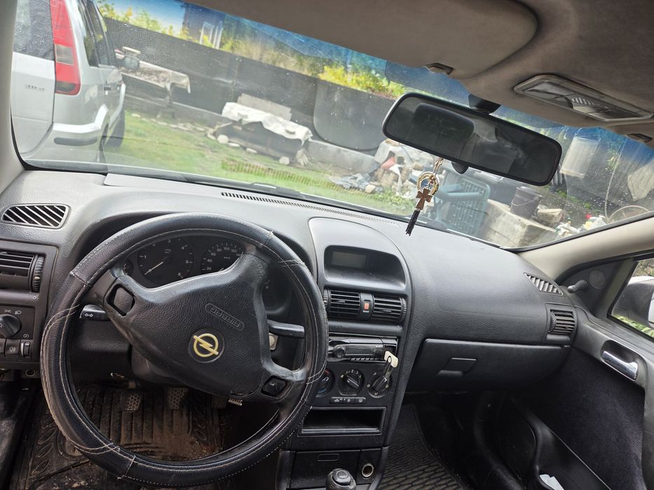 Vând Opel Astra G