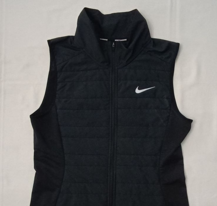 Nike Vest оригинален елек S Найк спорт черна грейка