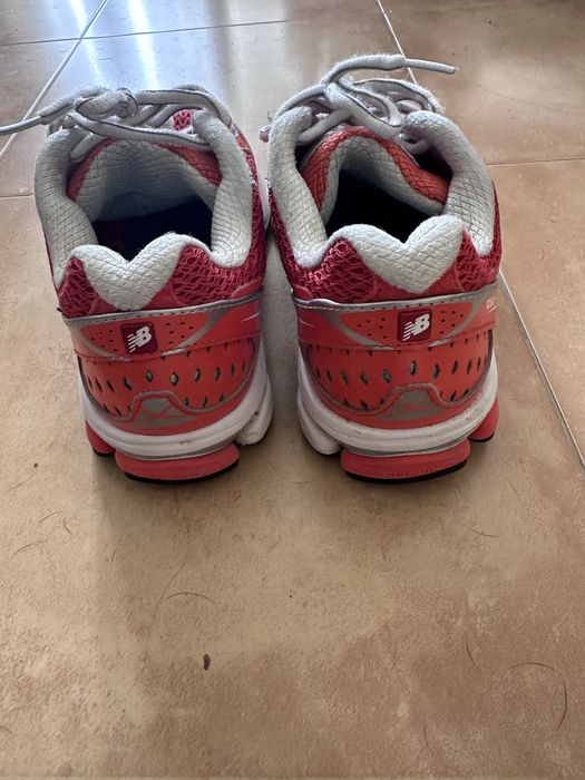 Продавам маркови маратонки, размер 37,5.