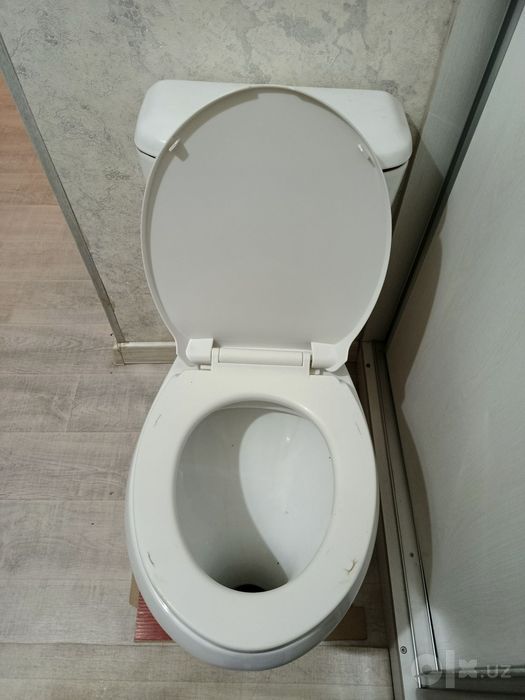 Zudlik bilan unitaz sotiladi (Italiya dizayni, toza)