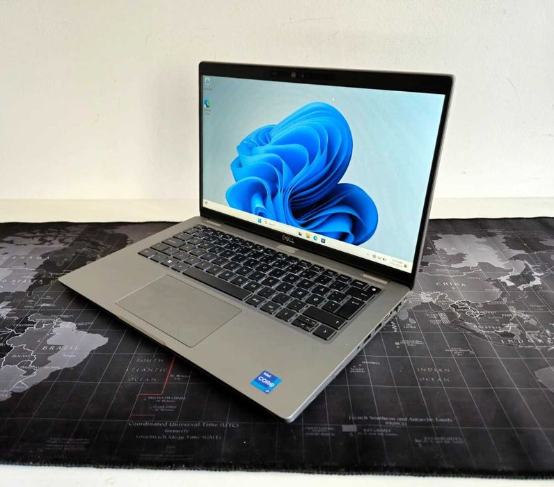 Dell Latitude 5320 13,3" FullHD i5-1185G7 16 GB RAM 256 GB SSD