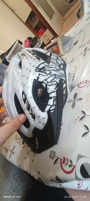 Каска за колело НОВА