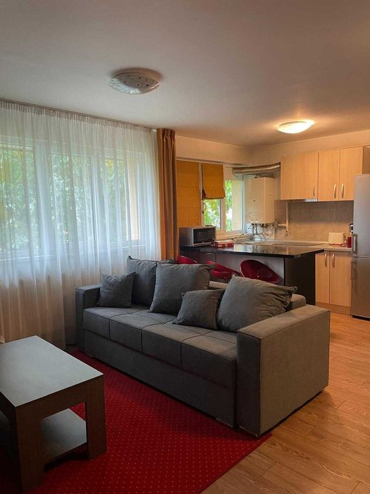 Apartament 5 camere UMF, de inchiriat, 7 Noiembrie